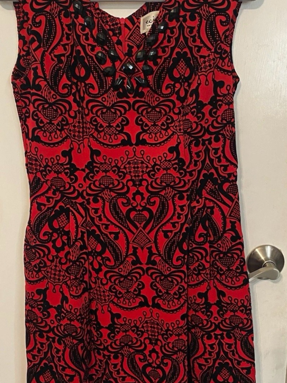 ECI Red and Black Sleeveless Patterned Sheath Dress